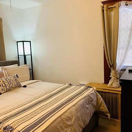 Cozy First Floor Apartment Чікопі Екстер'єр фото